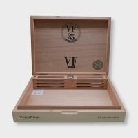 Empty VegaFina 1998 25 Aniversario Cum Laude Box